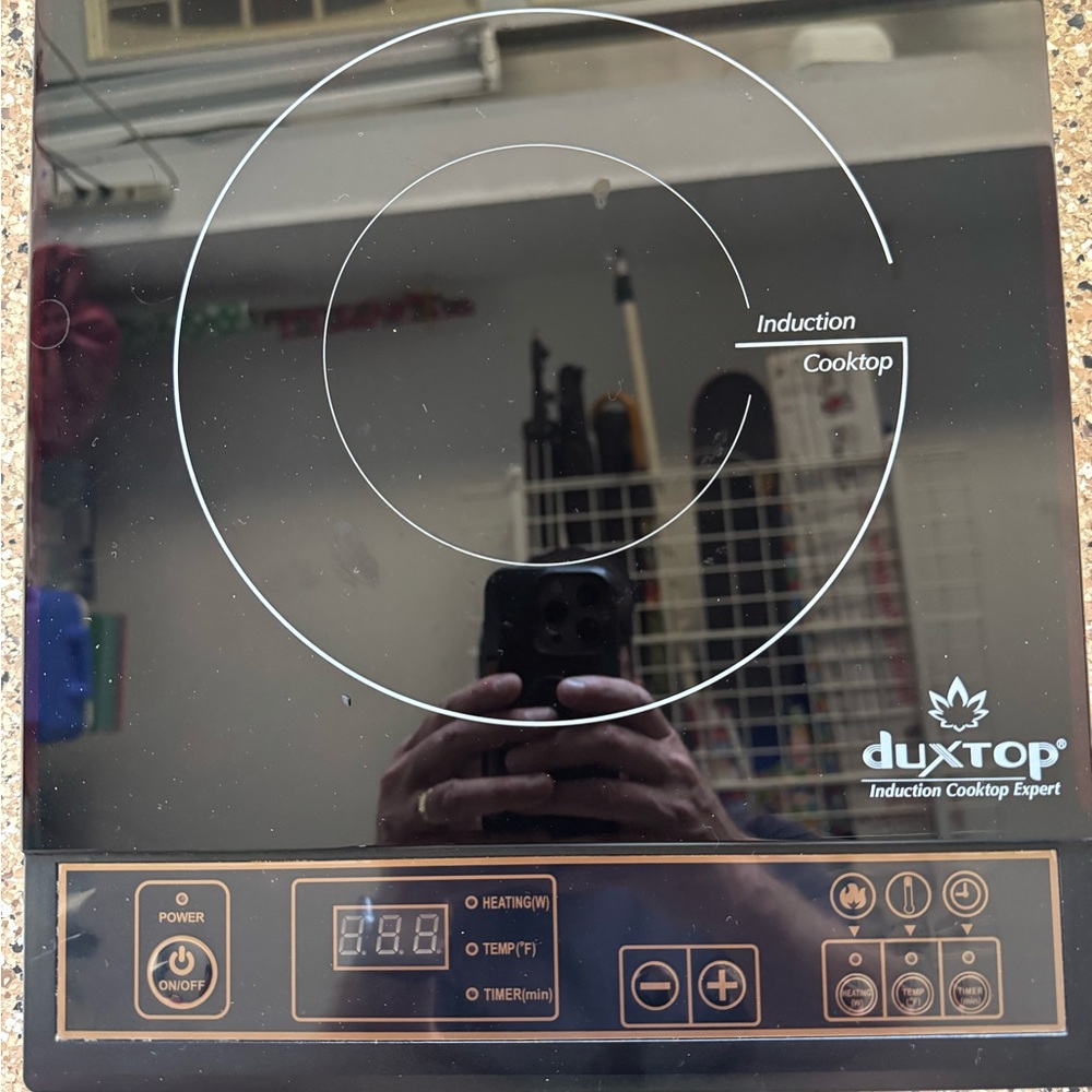 Black Induction Cooktop